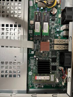 QNAP TS-435XeU + 4x8TB Exos - 3