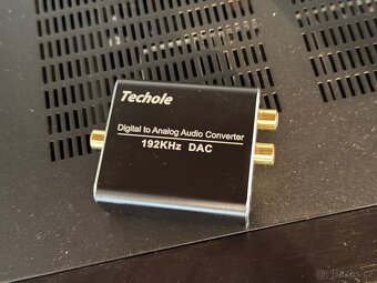 Zesilovač Pioneer - 3