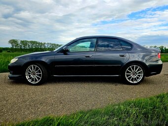 Subaru Legacy 2.0 STI JDM - 3