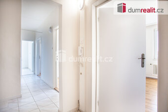 K prodeji, zrekonstruovaný družstevní byt 3+1 s balkónem a s - 3