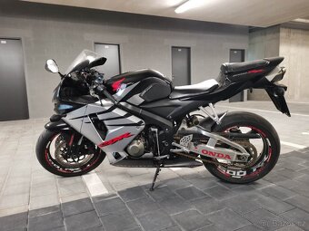HONDA CBR 600RR 2006 r.v. - 3