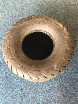 Pneu 20x11-9 - 3