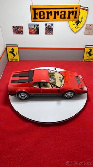 Ferrari 365 GT4 BB 1:18 Kyosho - 3