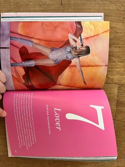 Taylor Swift - 3