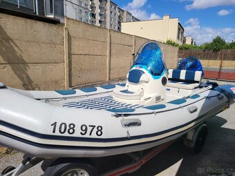Prodám motorový člun Valiant - 3
