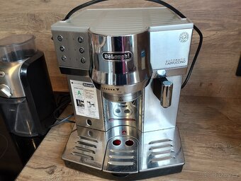 Kávovar Delonghi + mlýnek Krups - 3