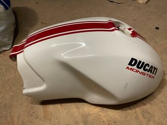 Ducati Monster plastová nádrž - 3