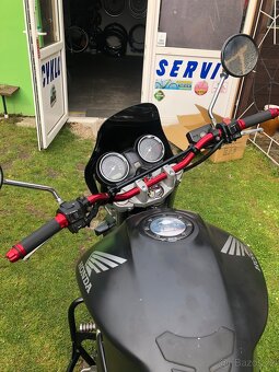 Honda hornet 900 - 3