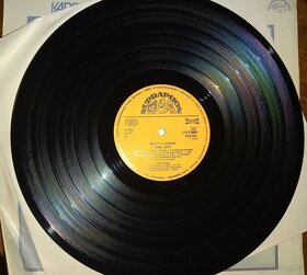 LP deska- Karel Gott- Hrátky s láskou - 3
