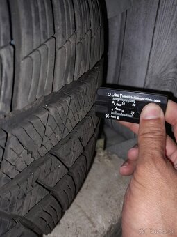 225/45 R17 - 3