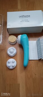 Nový masážní strojek Oriflame +4x nástavec - 3