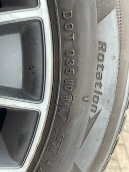 Zimní pneu Nexen 215/55R16 téměř nové - 3