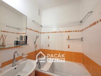 Pronájem prostorného bytu 3+1, 72 m2 v Olomouci, ulice Dělni - 3