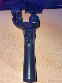 Elektronický stabilizátor na mobil - 3