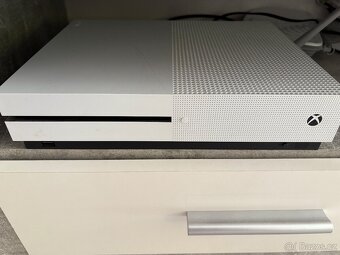 Xbox one S 500GB - 3