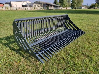 Lopata pro sběr kamene z pole, prosev suti, zeminy apod. - 3