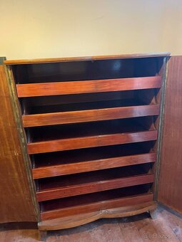 Starožitná skříň s šuplíčky - 3