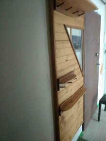 Předsíňová stěna,přírodní lakované dřevo se zrcadlem 174x70 - 3