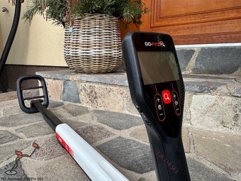 Detektor kovů Minelab Go Find 20 s dohledávačkou - 3