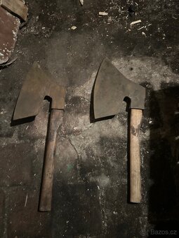 Tesařské sekery - 3