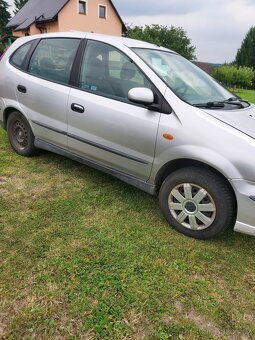 Nissan Tino 2,2 disel - 3