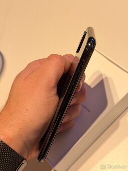 iPhone XS 64GB černý - top stav - 3