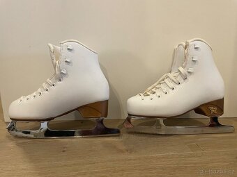 Dětské brusle na krasobrusleni Risport - 3