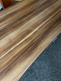 Kancelářský stůl - 3