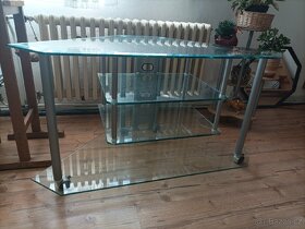 skleněný stolek - 3