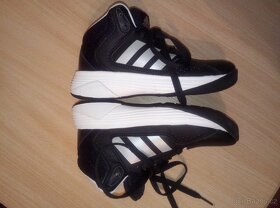 Basketbalové boty Adidas CLOUDFOAM ILATION MID K, vel.31 - 3