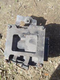 MAGNETICKY VENTIL 1K0 906 279 B
- 3
