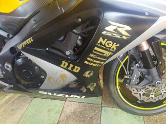 Suzuki gsx r - 3