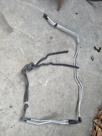 VW Multivan T5 2,5TDI - trubky na vodu - 3