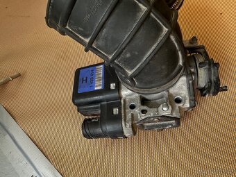 M52B25 Škrtilcí klapka - 3