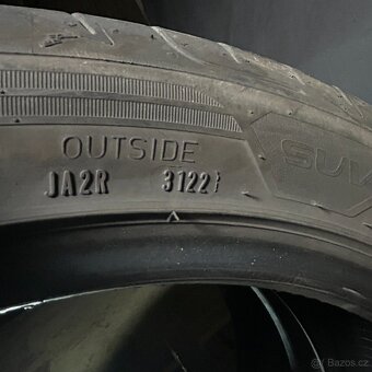 Letní pneu 235/45 R20 100V Goodyear 5mm - 3