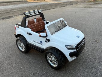 elektro auto Ford RANGER - 3