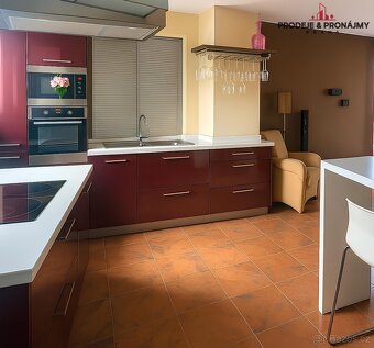 Pronájem bytu 4+kk 100 m² Pod Harfou, Praha - Vysočany - 3
