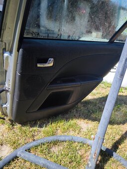 Dveře Ford Mondeo - 3