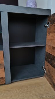 Komoda - 3