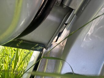 Dveře bmw e39 touring bez koroze - 3