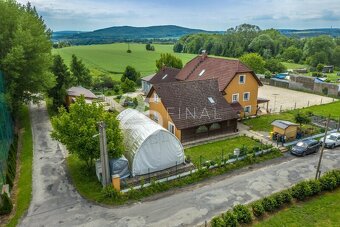 Prodej samostatné 1/3 rodinného domu se zahradou ve Zvířetic - 3