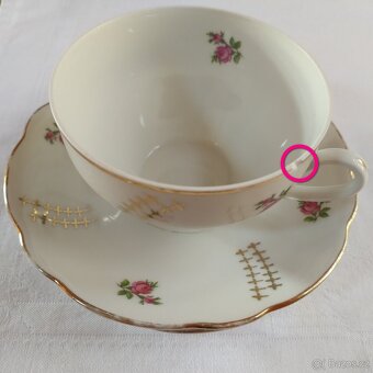 Starožitnÿ šálek s podšálkem - 3