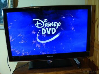 LED Samsung UE 40B6000 - 102 cm, Full HD - 3