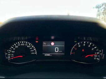 Peugeot 2008, ALLURE 1.2PT 100 MAN6"Zimáky - 3