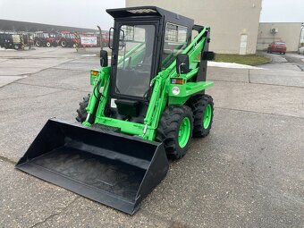 Smykový nakladač Locust 750 - 3