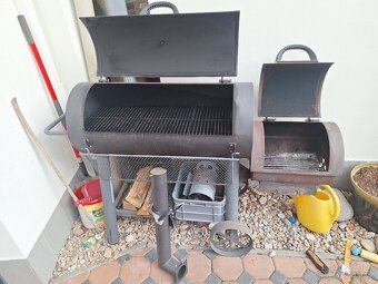 Gril / udirna na drevene uhli - 3