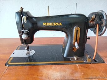 Šicí šlapací stroj Minerva - 3