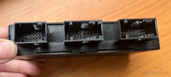 PDC jednotka BMW e60/e61 - 3