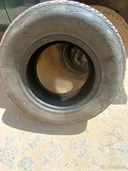Prodám 255/65R16 - 3