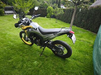 Voge 300 Rally GY (2024) 6200km, jak nový - 3